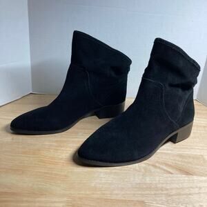 Lucky Brand Lollin 10 M Black Suede Ankle Bootie. Pre-Owned Excellent Condition